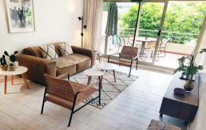 Saint Tropez centre en style Piscine AC mer 100m
